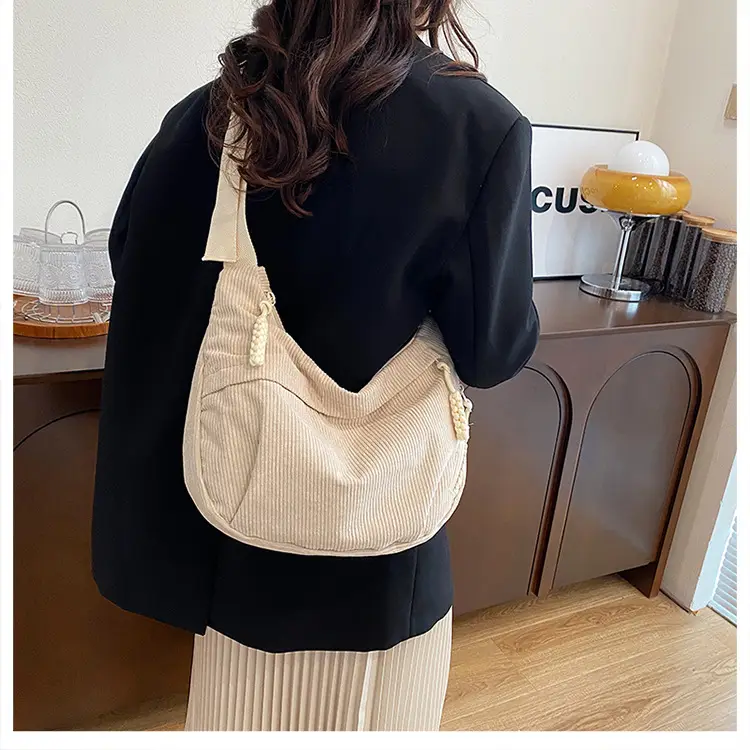 Black Fleece Shoulder Bag Large Capacity Crossbody Travel Commute — feature 33