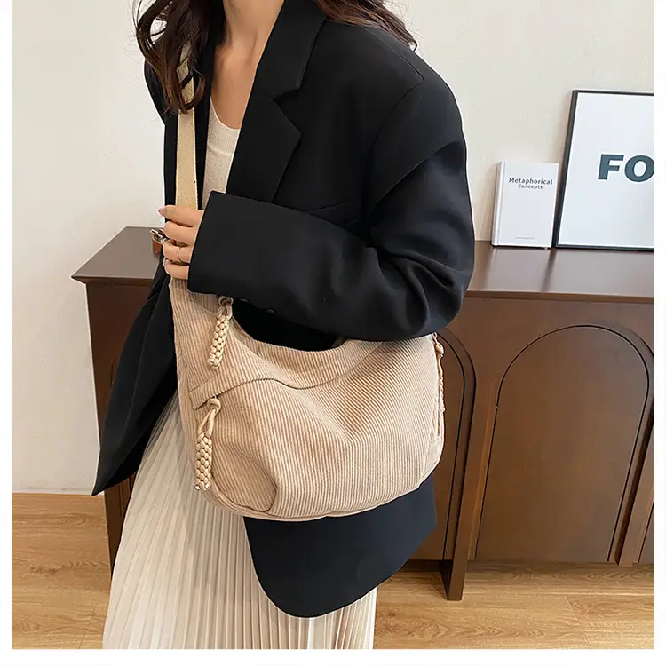 Black Fleece Shoulder Bag Large Capacity Crossbody Travel Commute — feature 34