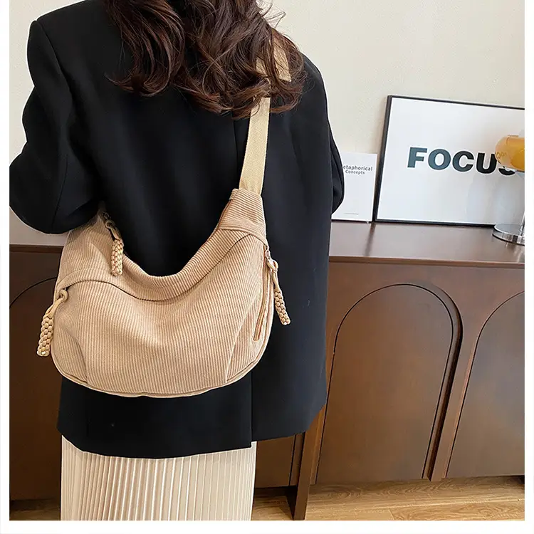 Black Fleece Shoulder Bag Large Capacity Crossbody Travel Commute — feature 35