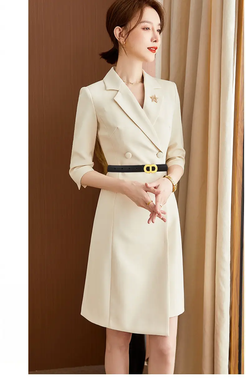 Women's Leather Belt with Gold Logo for Suits Coats — feature 7