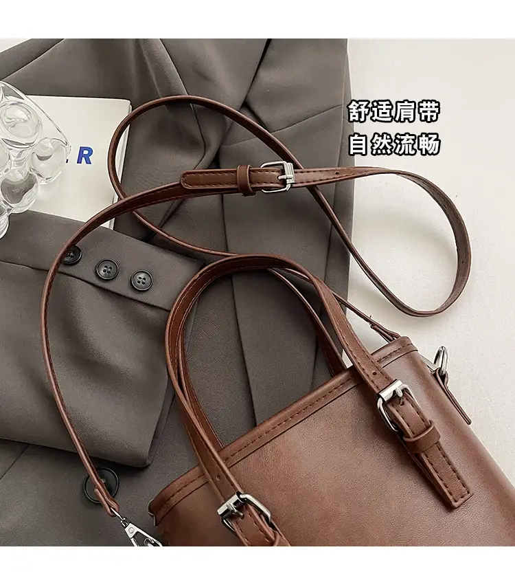 Women Retro Crossbody Bag Brown Pom Pom Charm — feature 16