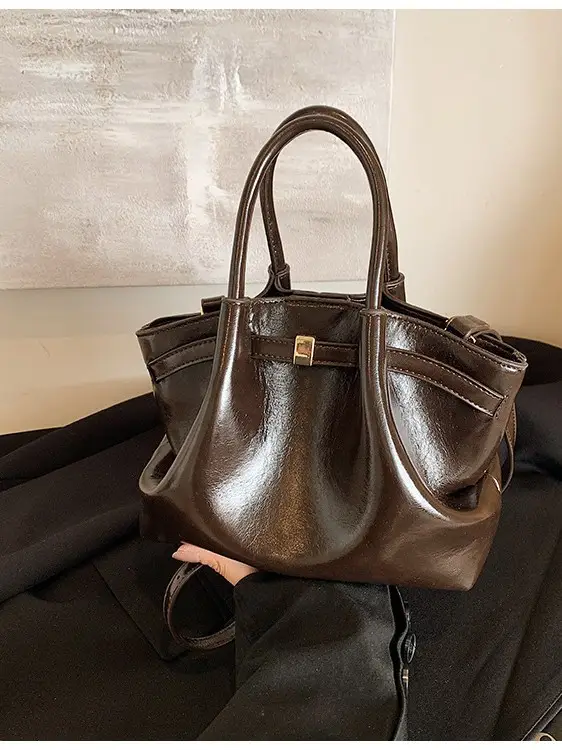 Black Crossbody Bag for Women Winter 2026 - Image 8