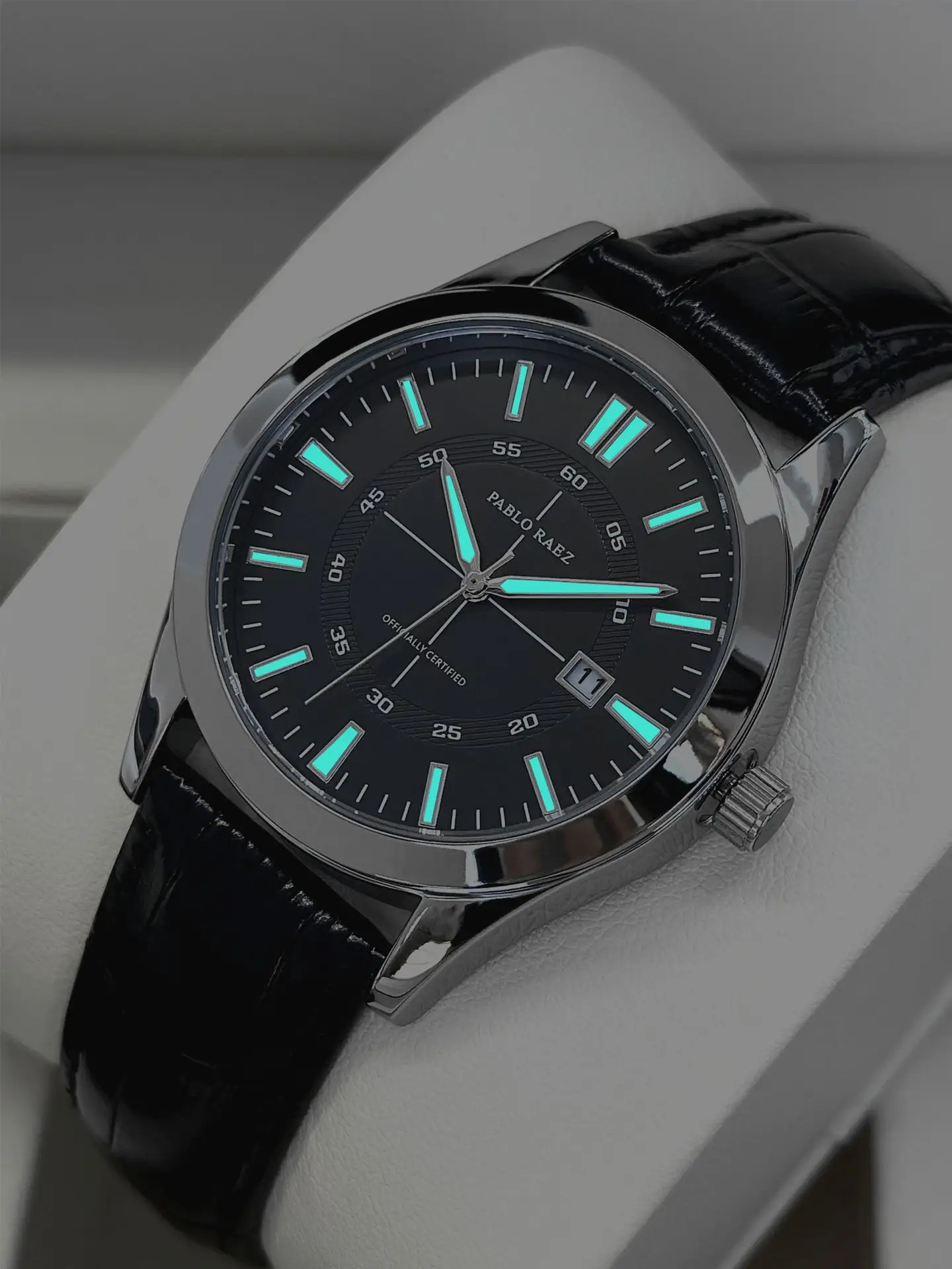Men's Rhinestone Black Quartz Watch with Day/Date Display — feature 6