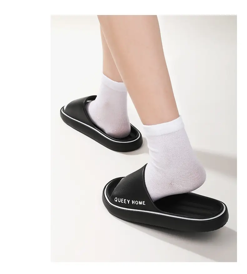 Women's Checkered Slippers Summer 2025 — feature 10