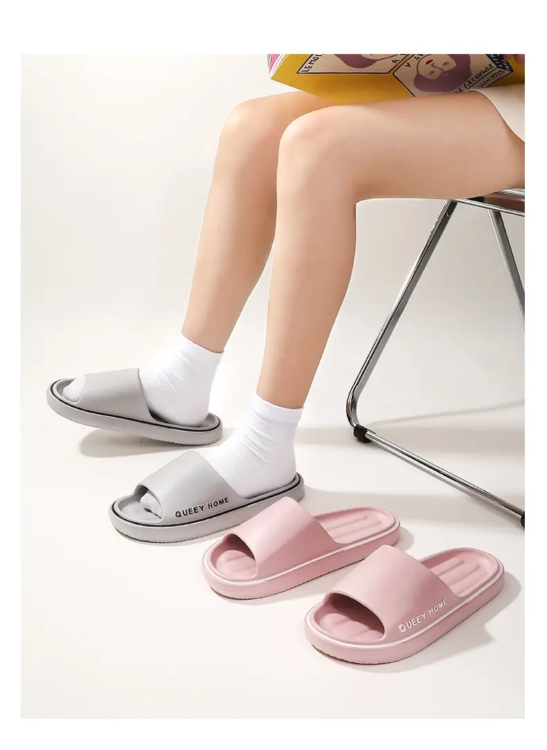 Women's Checkered Slippers Summer 2025 — feature 12