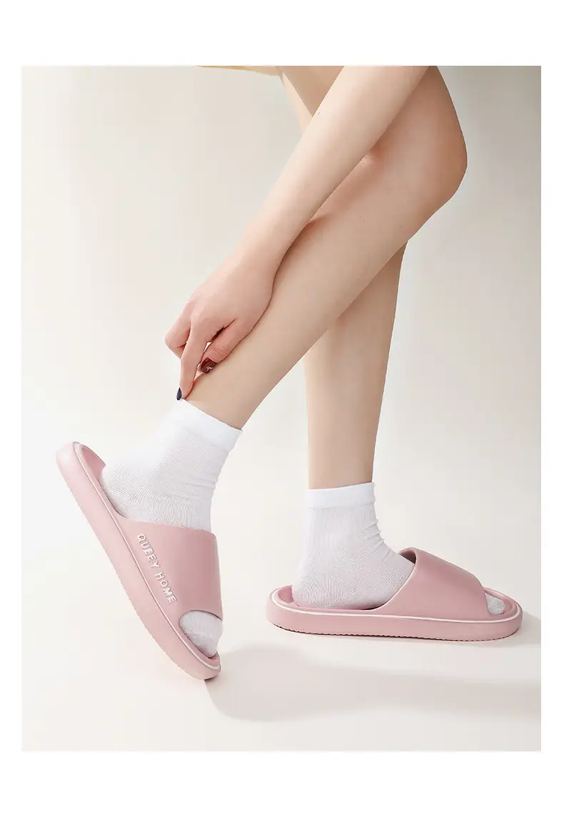 Women's Checkered Slippers Summer 2025 — feature 14