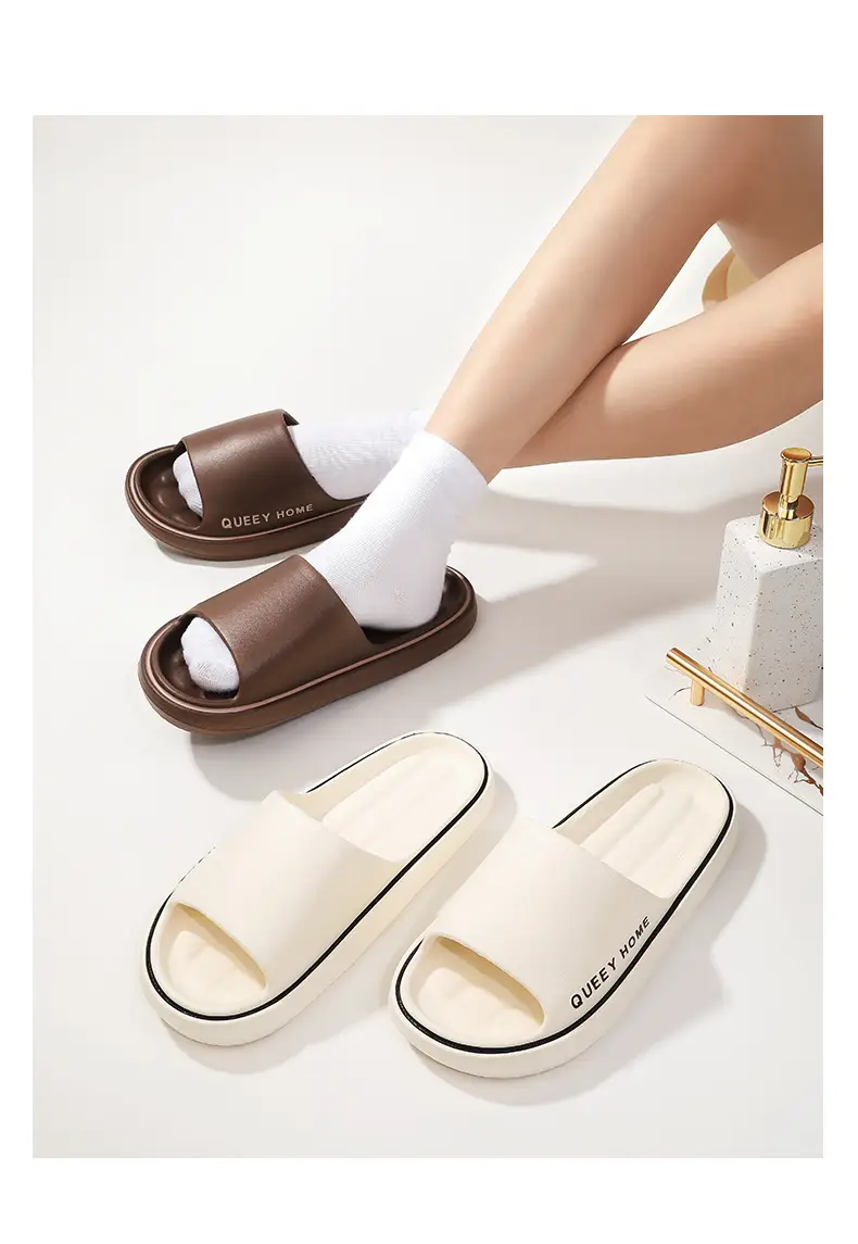Women's Checkered Slippers Summer 2025 — feature 9
