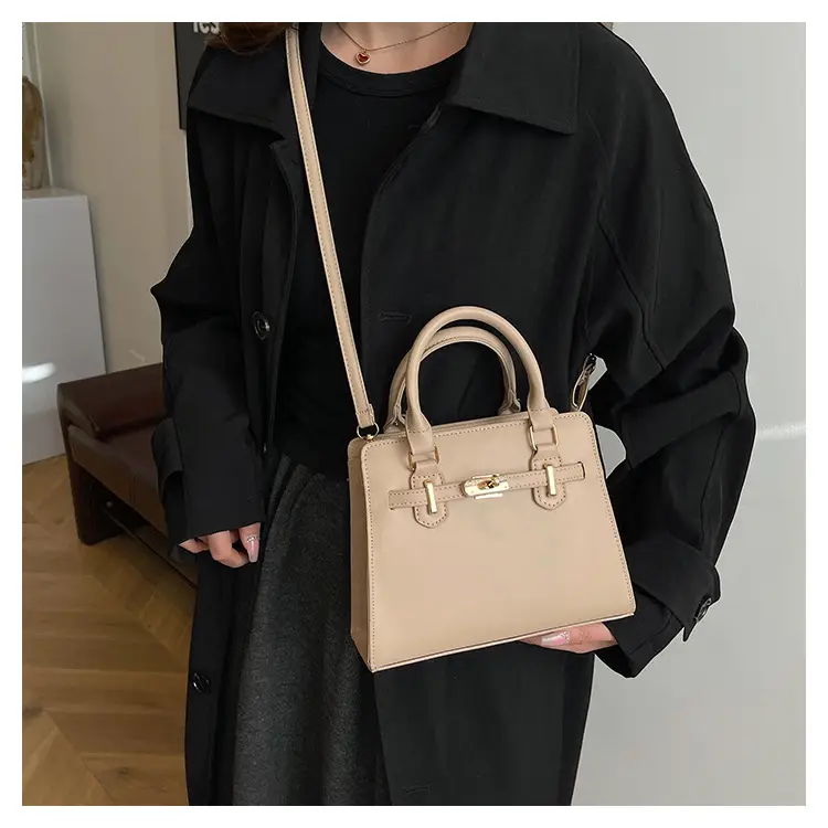 Black Women's Western-style Shoulder Bag with Gold Clasp — feature 17