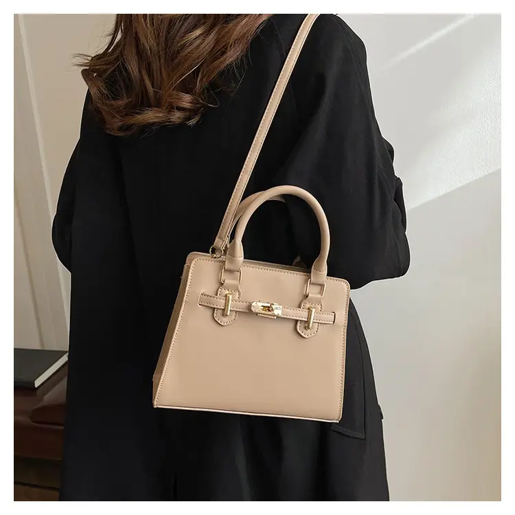 Black Women's Western-style Shoulder Bag with Gold Clasp — feature 21