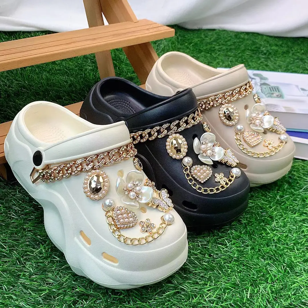 New cross-border cloud with EVA hole shoes four leaf flower love suit thick bottom 6cm summer wear sandals wholesale - Image 5
