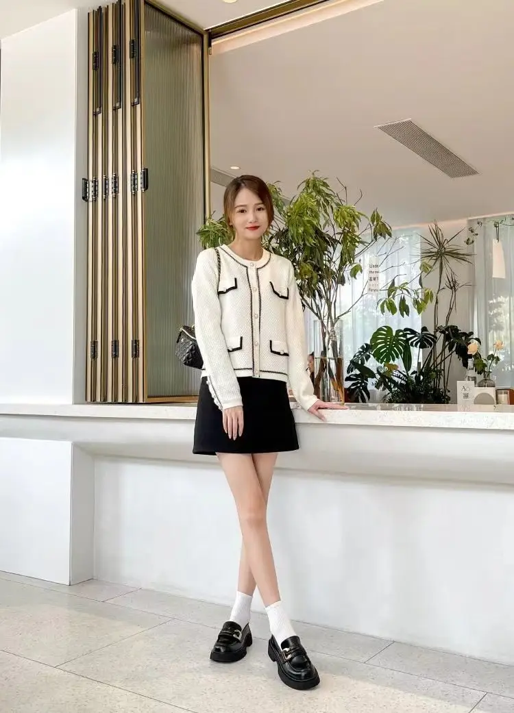 Spring 2025 New British-style Small Leather Shoes Women's Single-layer Shoes Thick-soled Loafers Black Women's Shoes All-match JK Shoes for Students — feature 11