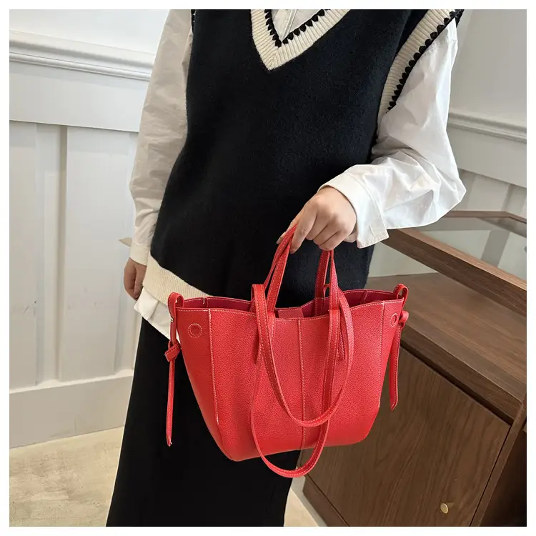 Women's Red Textured Shoulder Bag 2024 New Size — feature 15