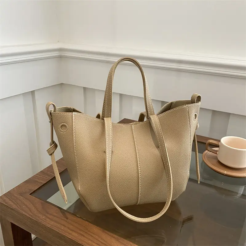 Women's Red Textured Shoulder Bag 2024 New Size - Image 2