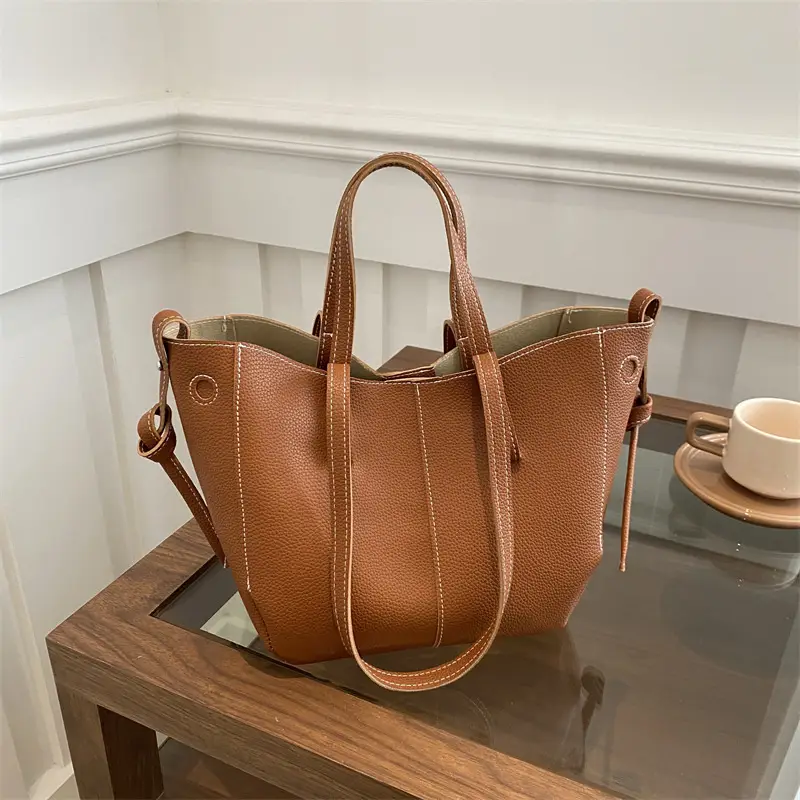 Women's Red Textured Shoulder Bag 2024 New Size - Image 4