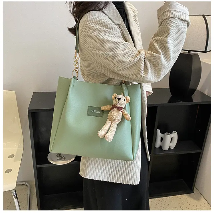 Women's Large Capacity Winter Shoulder Bag with Blue Strap — feature 13
