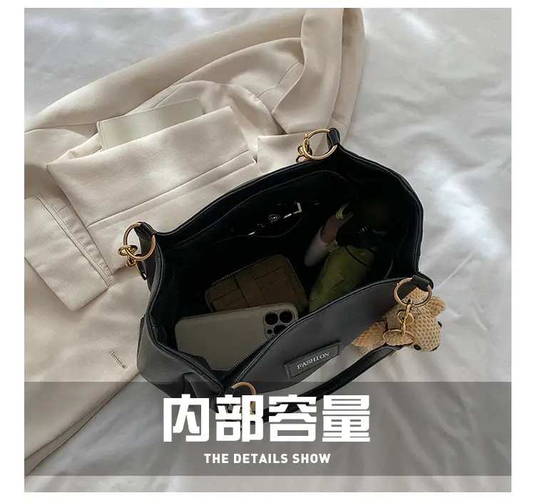 Women's Large Capacity Winter Shoulder Bag with Blue Strap — feature 7
