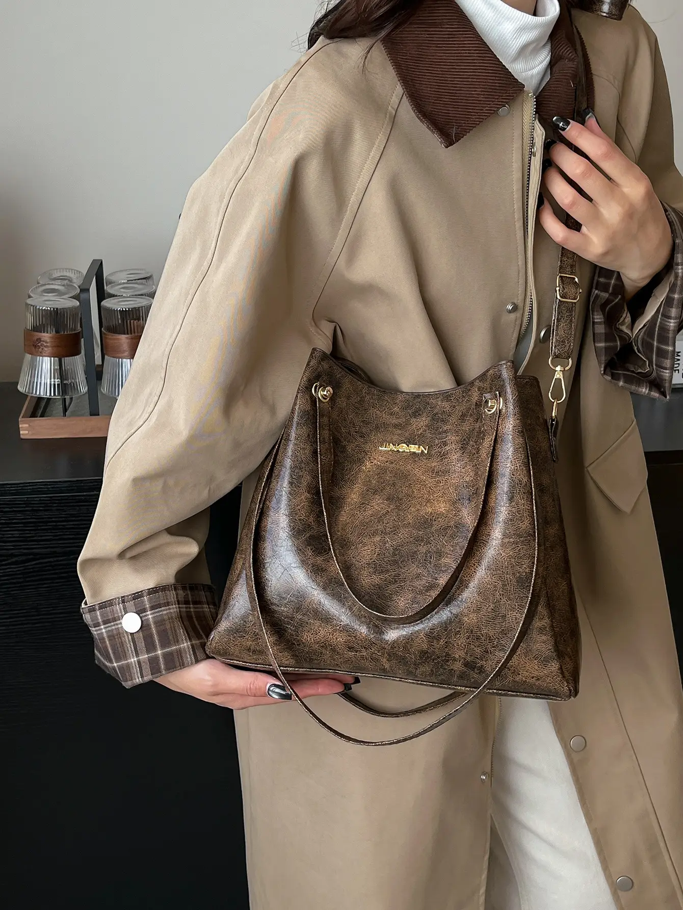 Women's Brown Textured Shoulder Bag 2025 Autumn Winter - Image 6