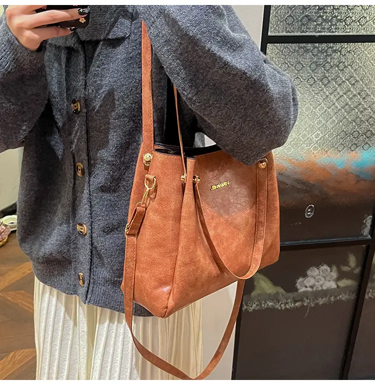 Women's Brown Textured Shoulder Bag 2025 Autumn Winter — feature 11