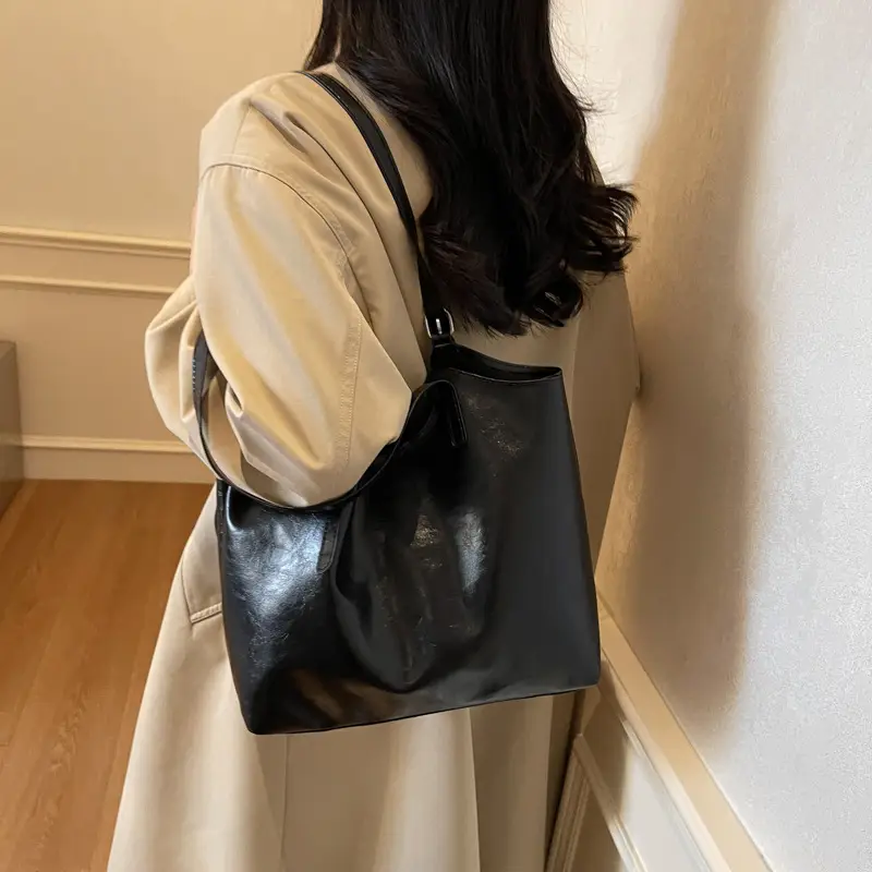 Women Retro Brown Leather Shoulder Bag 2024