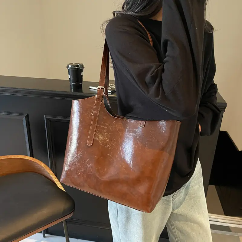 Women Retro Brown Leather Shoulder Bag 2024