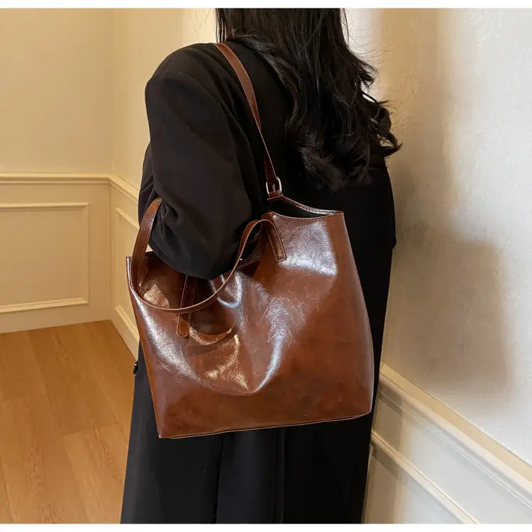 Women Retro Brown Leather Shoulder Bag 2024 — feature 14