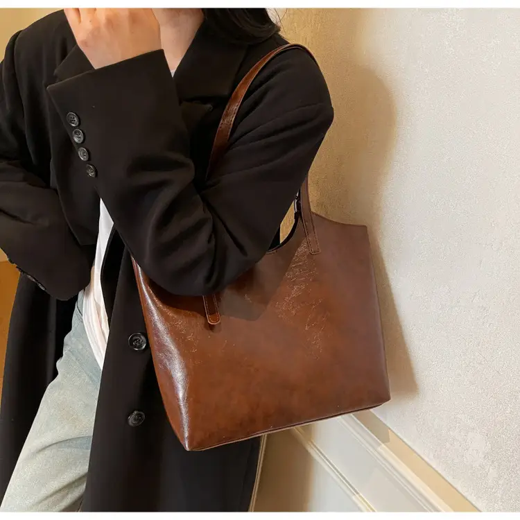 Women Retro Brown Leather Shoulder Bag 2024 — feature 19