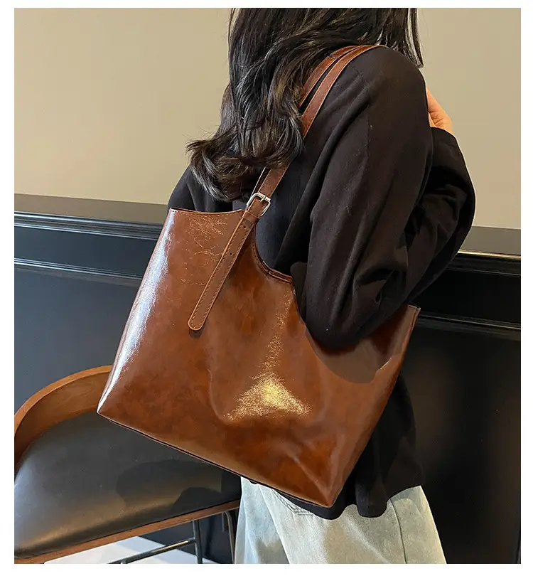 Women Retro Brown Leather Shoulder Bag 2024 — feature 20