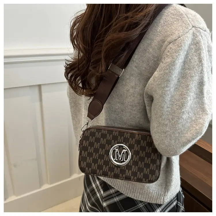 Black Women's Crossbody Shoulder Bag with Mon Logo — feature 11