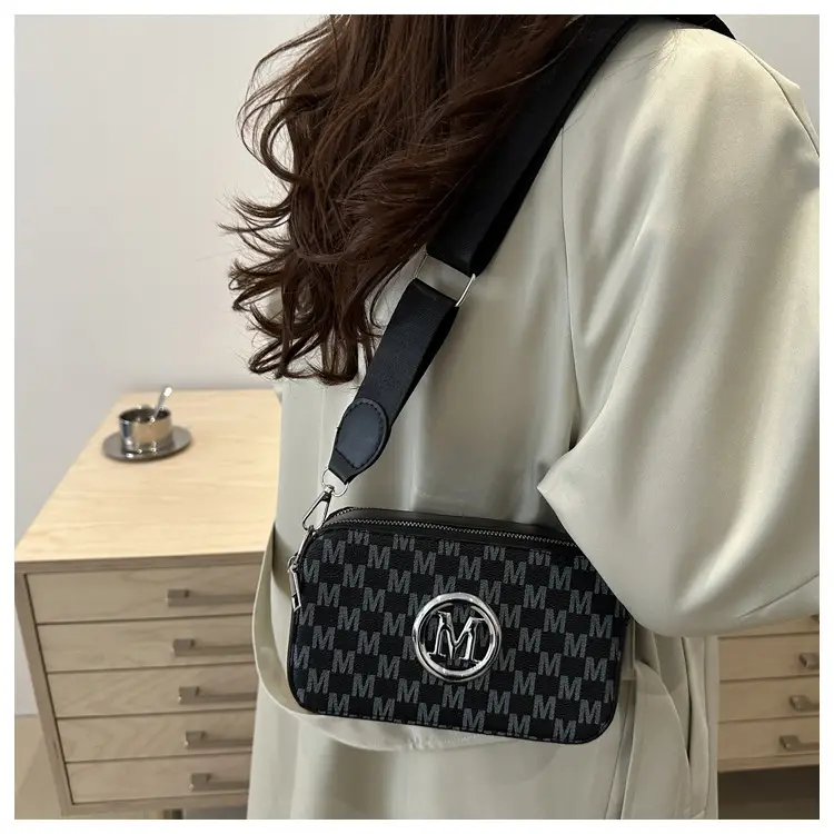 Black Women's Crossbody Shoulder Bag with Mon Logo — feature 14