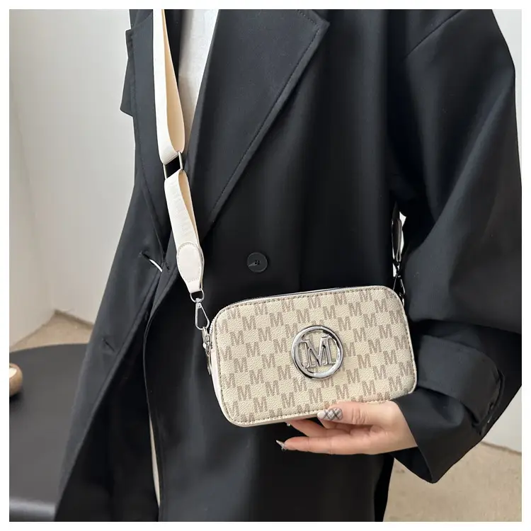 Black Women's Crossbody Shoulder Bag with Mon Logo — feature 9