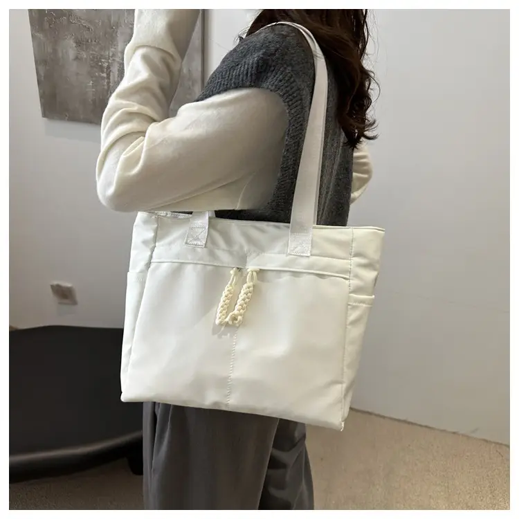 Women's Large Capacity Shoulder Bag Grey 2024 — feature 10