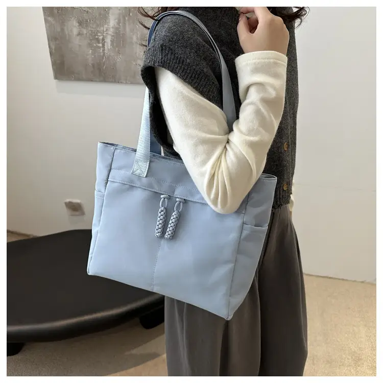 Women's Large Capacity Shoulder Bag Grey 2024 — feature 11