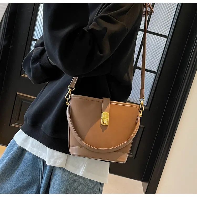 Retro Handheld Bucket Bag Women Brown 2025 — feature 21