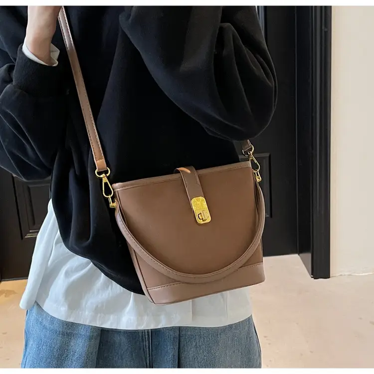 Retro Handheld Bucket Bag Women Brown 2025 — feature 22