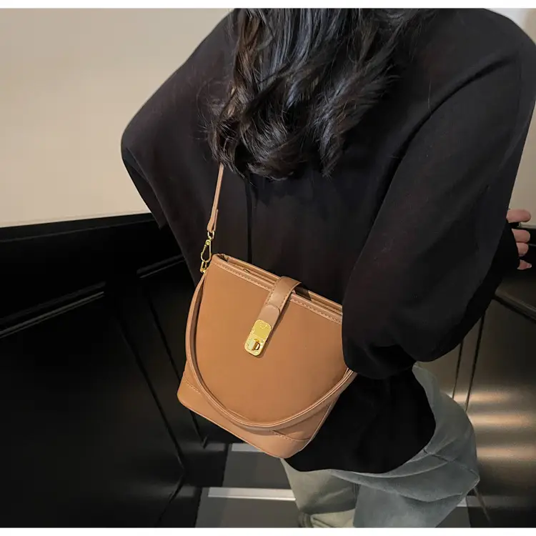Retro Handheld Bucket Bag Women Brown 2025 — feature 36