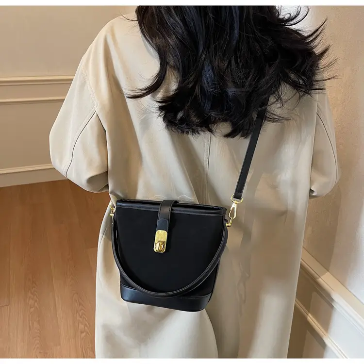 Retro Handheld Bucket Bag Women Brown 2025 — feature 47