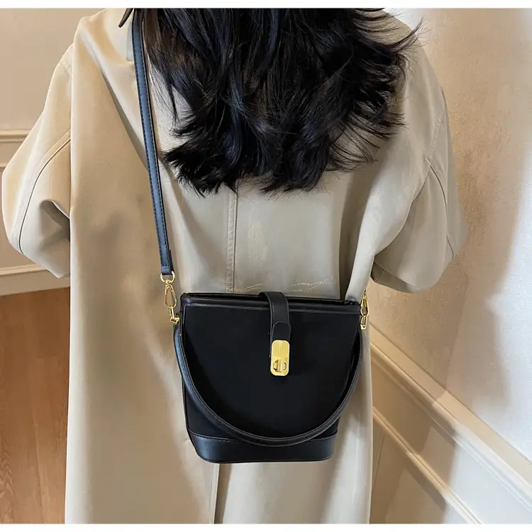 Retro Handheld Bucket Bag Women Brown 2025 — feature 49