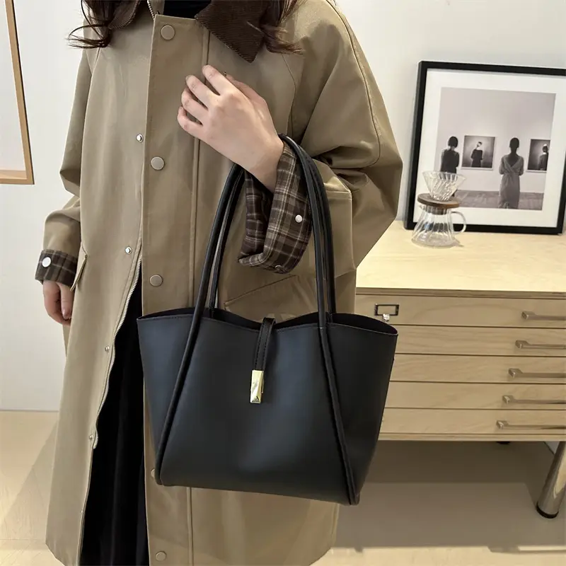 Women's Retro Style Shoulder Bags 2025 New Arrival - Image 8