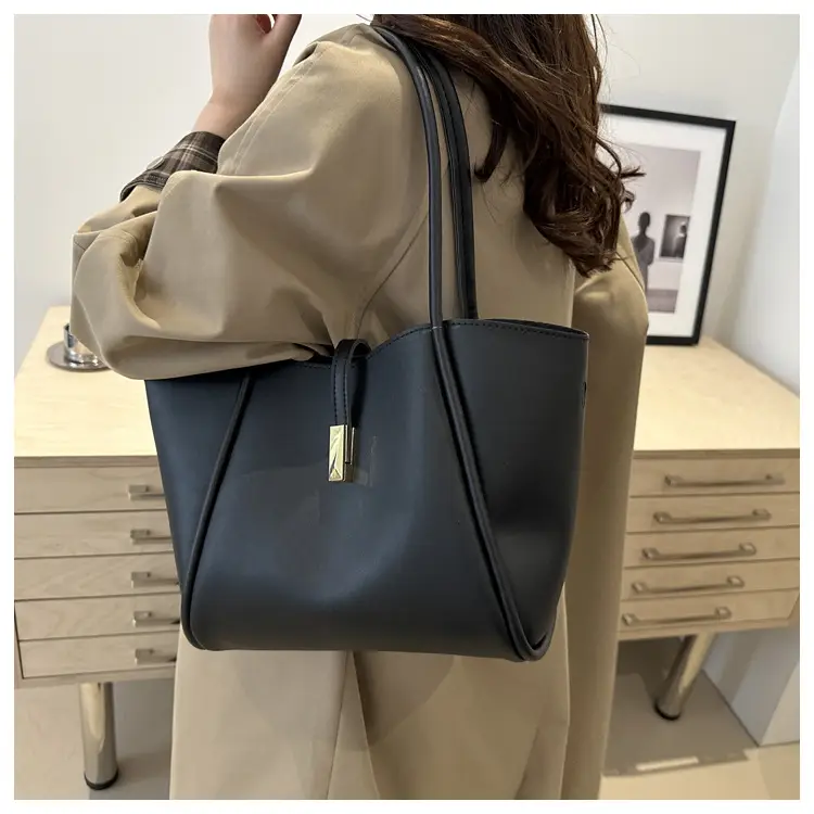 Women's Retro Style Shoulder Bags 2025 New Arrival — feature 17