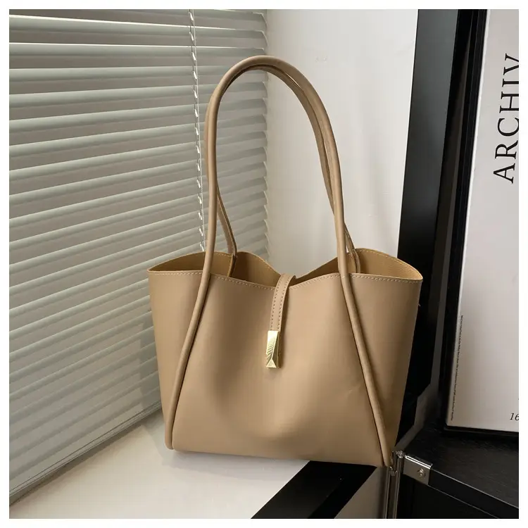 Women's Retro Style Shoulder Bags 2025 New Arrival - Image 4