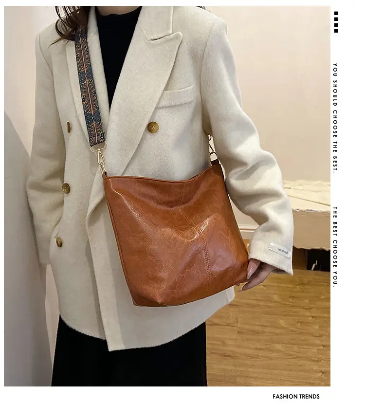 Wide Shoulder Strap Casual Commuting Bucket Bag Large Capacity — feature 1
