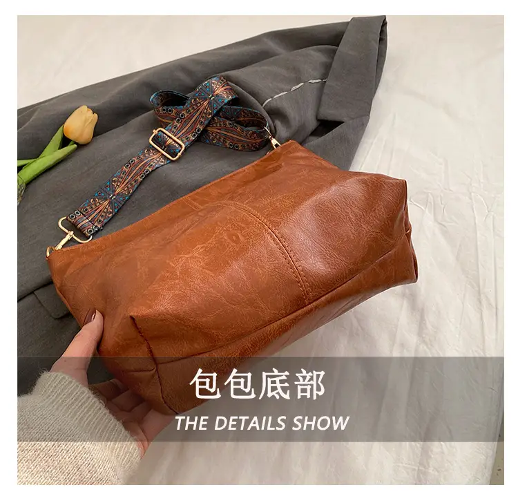 Wide Shoulder Strap Casual Commuting Bucket Bag Large Capacity — feature 8