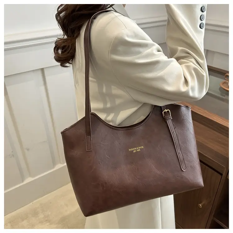 Women's Large Capacity Tote Bag Beige Canvas Winter 2024 — feature 12