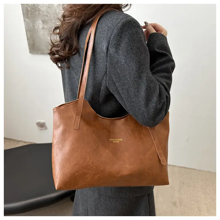 Women's Large Capacity Tote Bag Beige Canvas Winter 2024 — feature 9