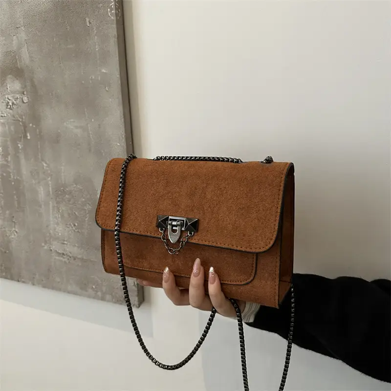Frosted Vintage Chain Shoulder Bag Women's Brown