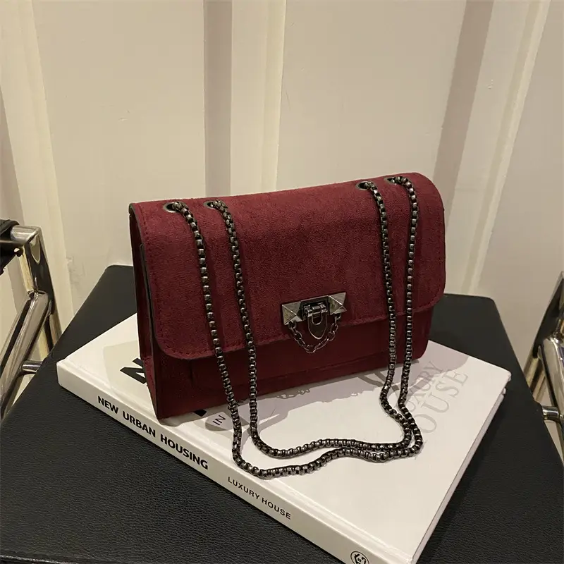 Frosted Vintage Chain Shoulder Bag Women's Brown — feature 13