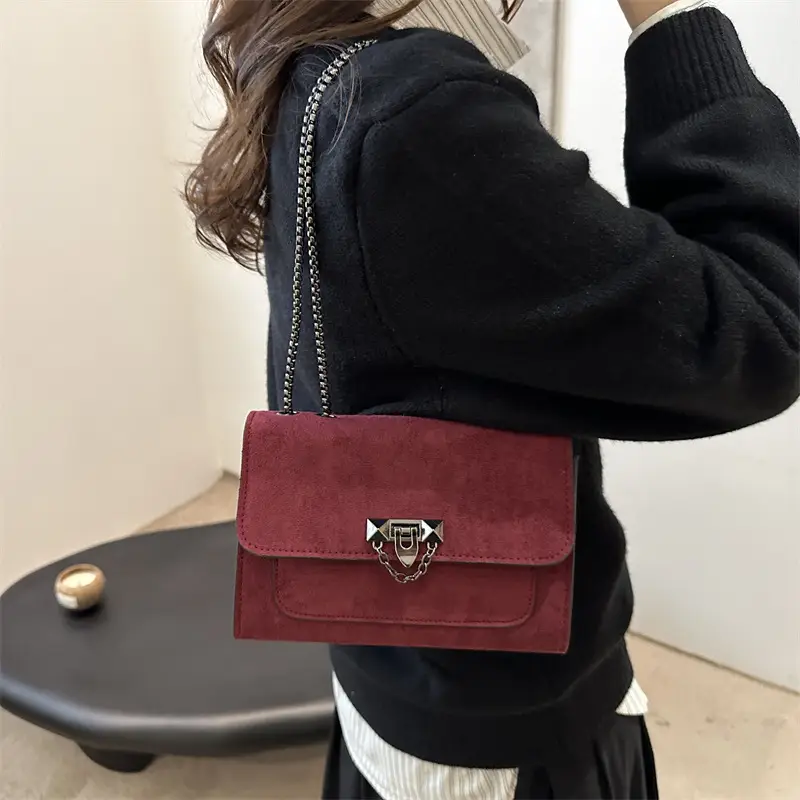 Frosted Vintage Chain Shoulder Bag Women's Brown — feature 21
