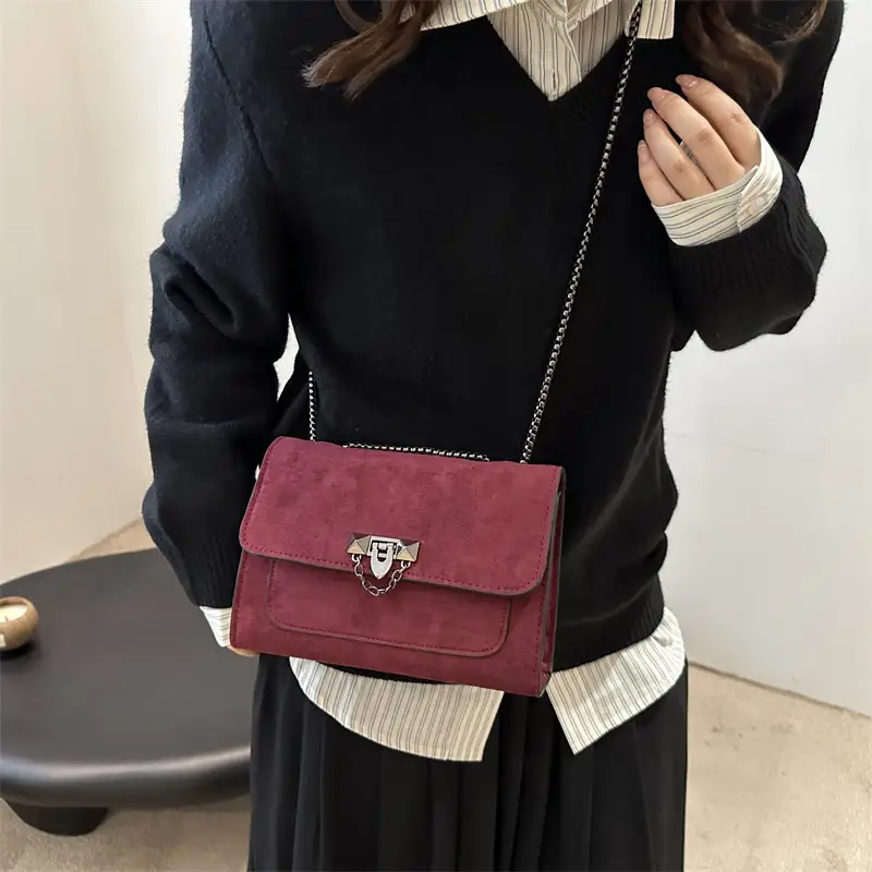 Frosted Vintage Chain Shoulder Bag Women's Brown — feature 23