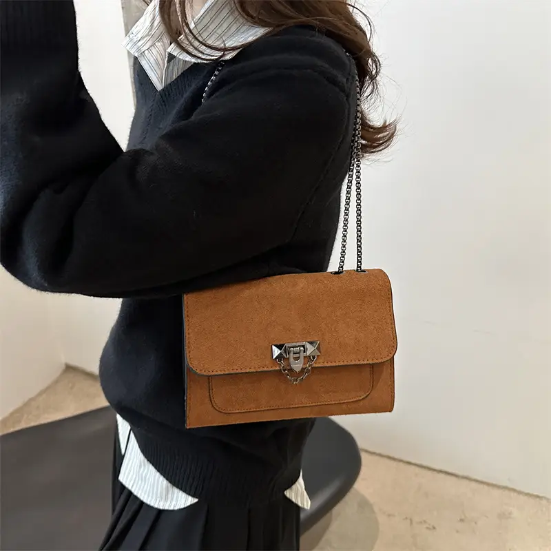 Frosted Vintage Chain Shoulder Bag Women's Brown — feature 25