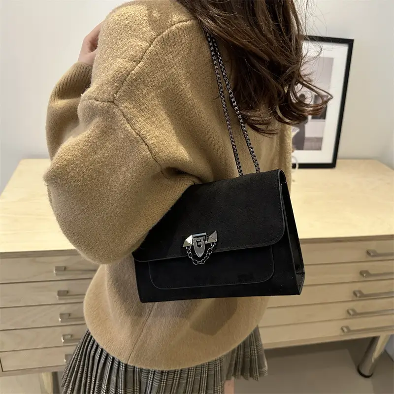 Frosted Vintage Chain Shoulder Bag Women's Brown — feature 30